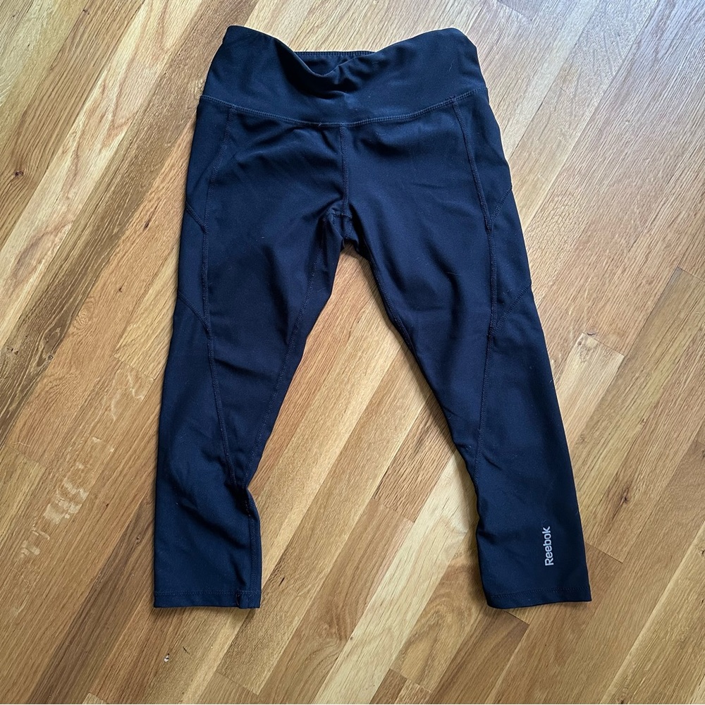 Reebok black capri leggings